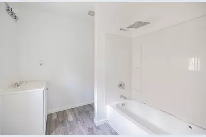 11938 Greenglen Drive, Houston, TX 77044 - Photo 19