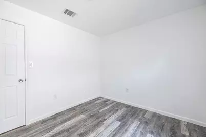 11938 Greenglen Drive, Houston, TX 77044 - Photo 13