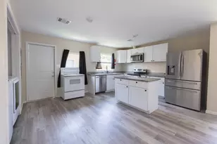 11938 Greenglen Dr, Houston, TX 77044 - Photo 11