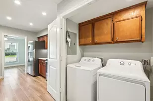 64 Hideaway Dr, Friendswood, TX 77546 - Photo 11