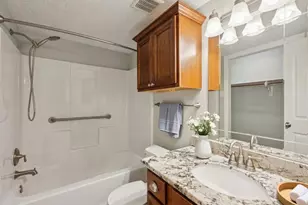 64 Hideaway Dr, Friendswood, TX 77546 - Photo 17