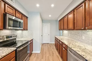64 Hideaway Dr, Friendswood, TX 77546 - Photo 7