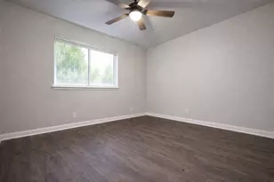 600 Price Dr, Wharton, TX 77488 - Photo 9