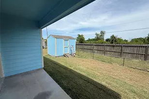 2724 Avenue D, San Leon, TX 77539 - Photo 11