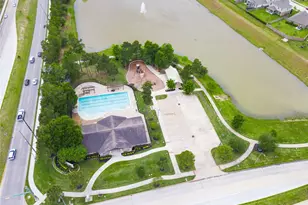15706 Easton Gate Ln, Houston, TX 77044 - Photo 3