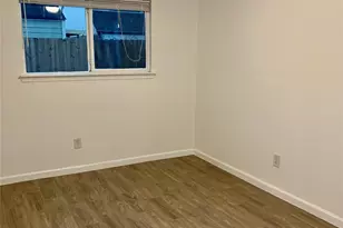 6319 Coachwood Dr, Houston, TX 77035 - Photo 9