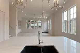 4011 Breakwood Dr, Houston, TX 77025 - Photo 11