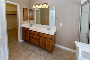2702 Porto Bianco Ln, League City, TX 77573 - Photo 17