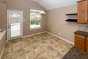 2702 Porto Bianco Ln, League City, TX 77573 - Photo 11