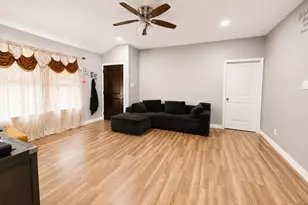711 Woodbine St, Houston, TX 77017 - Photo 3