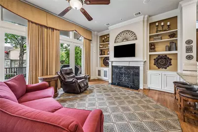 907 Queen Annes Road, Houston, TX 77024 - Photo 7