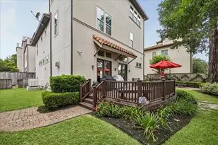 907 Queen Annes Rd, Houston, TX 77024 - Photo 25