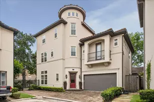 907 Queen Annes Rd, Houston, TX 77024 - Photo 1