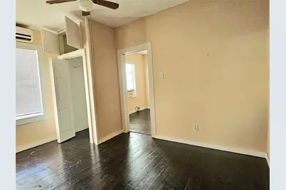 614 43rd St, Galveston, TX 77550 - Photo 3
