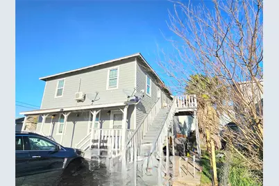 614 43rd St, Galveston, TX 77550 - Photo 1