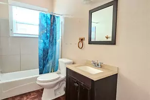 614 43rd St, Galveston, TX 77550 - Photo 7