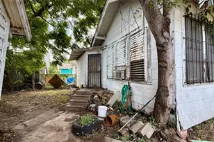 6722 Ave E, Houston, TX 77011 - Photo 13