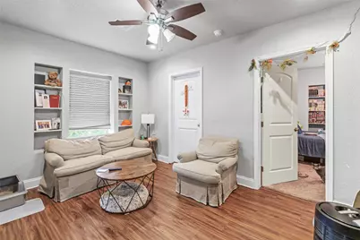4630 Woodside Street, Houston, TX 77023 - Photo 3