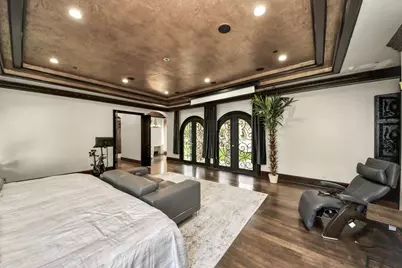 11103 Memorial Drive, Houston, TX 77024 - Photo 29