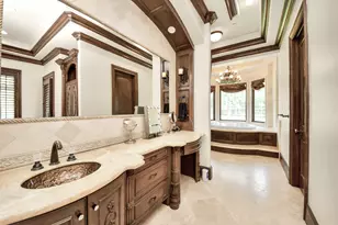 11103 Memorial Dr, Houston, TX 77024 - Photo 25