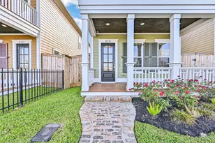 2521 S Houston Ave, Pearland, TX 77581 - Photo 3