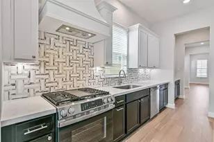 2521 S Houston Ave, Pearland, TX 77581 - Photo 15