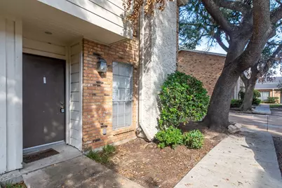 6201 Beverlyhill Street #30, Houston, TX 77057 - Photo 3