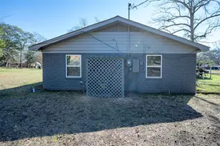 309 N Beech St, Woodville, TX 75979 - Photo 9