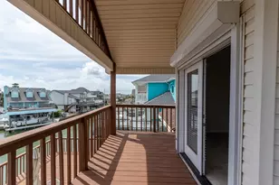 915 Tiki Dr, Tiki Island, TX 77554 - Photo 41