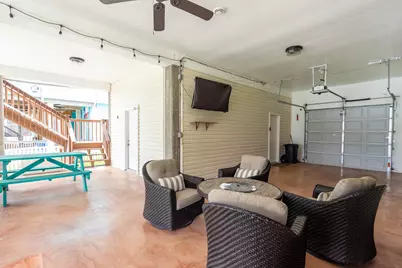 915 Tiki Drive, Tiki Island, TX 77554 - Photo 37