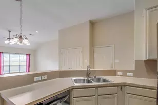 10735 Norchester Village Dr, Houston, TX 77070 - Photo 5