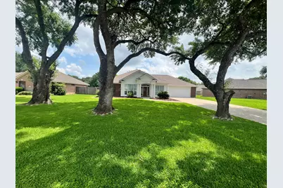 2902 Turtle Creek Drive Drive, Wharton, TX 77488 - Photo 3