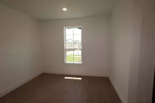 1829 N Wildflower Dr, Deer Park, TX 77536 - Photo 5