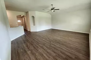 11114 Lulu Ln, Willis, TX 77318 - Photo 7