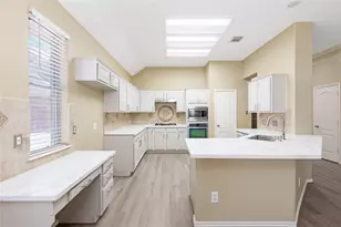 4531 Williamhurst Ln, League City, TX 77573 - Photo 13