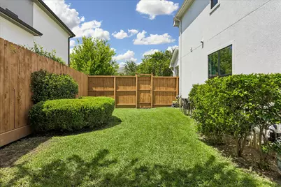 5413 Evergreen Street, Bellaire, TX 77401 - Photo 9