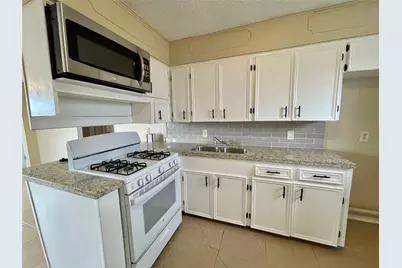 222 S Avenue G, Freeport, TX 77541 - Photo 7