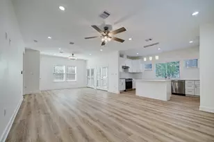 1211 E 32nd St, Houston, TX 77022 - Photo 9