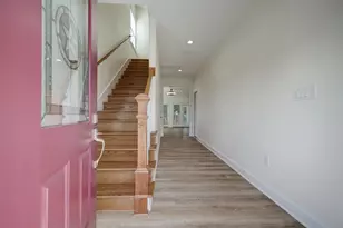 1211 E 32nd St, Houston, TX 77022 - Photo 5