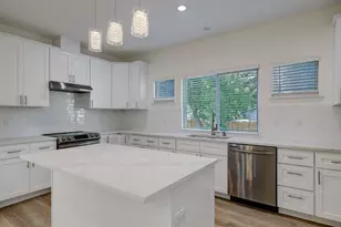 1211 E 32nd St, Houston, TX 77022 - Photo 11