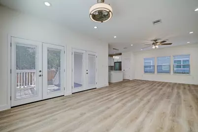 1211 E 32nd Street, Houston, TX 77022 - Photo 7