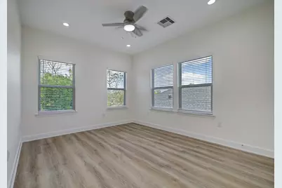 1211 E 32nd Street, Houston, TX 77022 - Photo 23