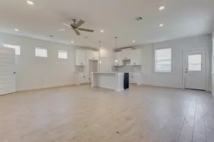 1131 Santee Ct, Rosharon, TX 77583 - Photo 7