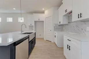 1131 Santee Ct, Rosharon, TX 77583 - Photo 9