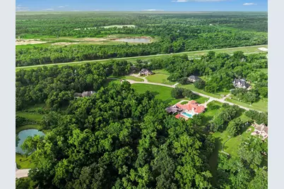 8635 Halls Retreat Court, Missouri City, TX 77459 - Photo 7