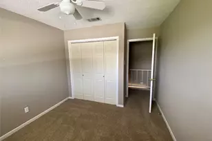 1519 S 8th St, La Porte, TX 77571 - Photo 11