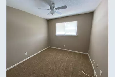 1519 S 8th Street, La Porte, TX 77571 - Photo 9