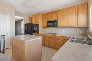 3210 Antelope Hills Dr, Missouri City, TX 77459 - Photo 9