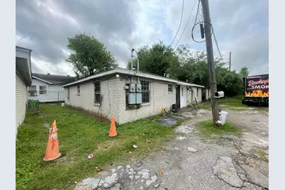 5118 Mallow Street, Houston, TX 77033 - Photo 11