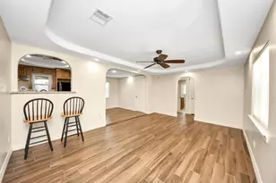 8925 Homewood Ln, Houston, TX 77078 - Photo 3